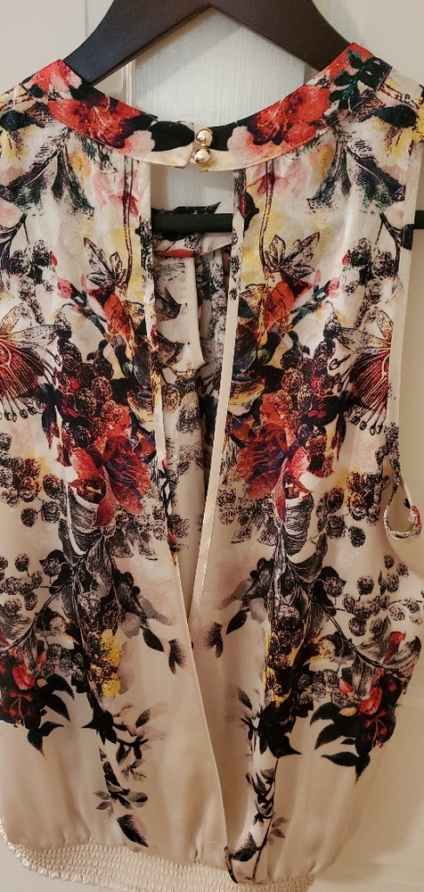 Bebe Open Back Top - image 2